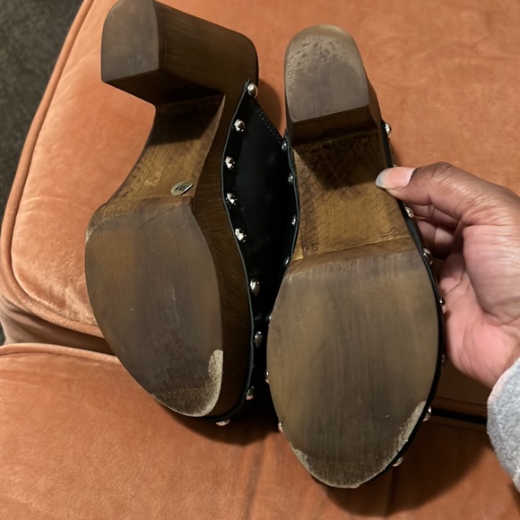 Clogs - Picture 3 of 9